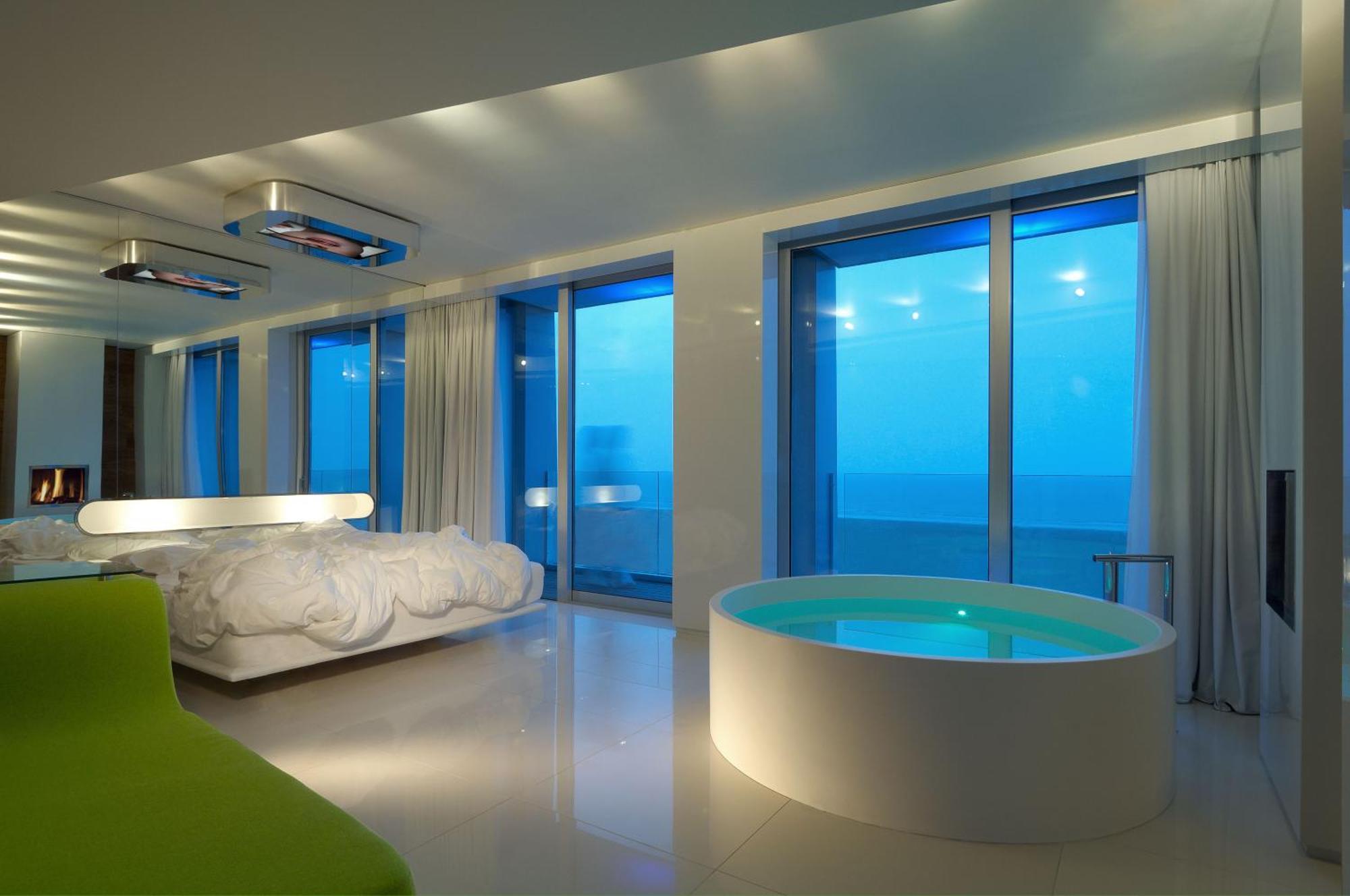Luxe Suite