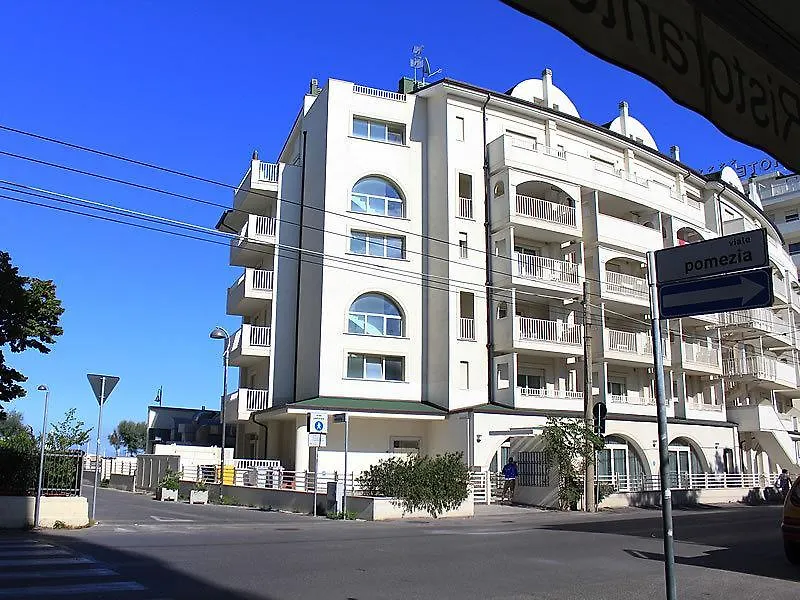 Residence A-More-1